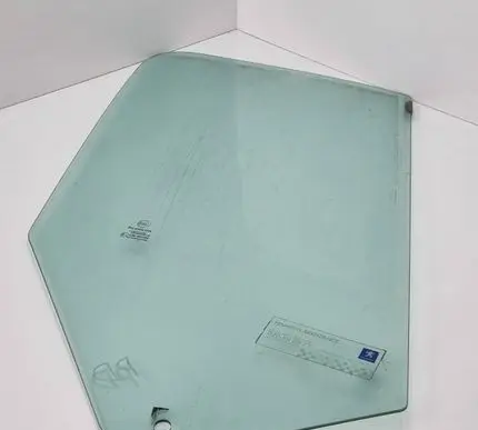 Peugeot Boxer Front door window/glass (coupe) 43R001582 AS2M3240DOT682