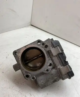 Volkswagen Golf VII Electric throttle body valve 03F133062B