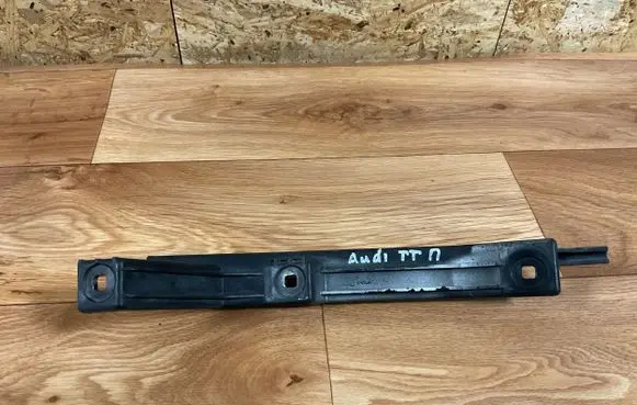 Audi TT Mk1 Rear bumper mounting bracket 8N0807454