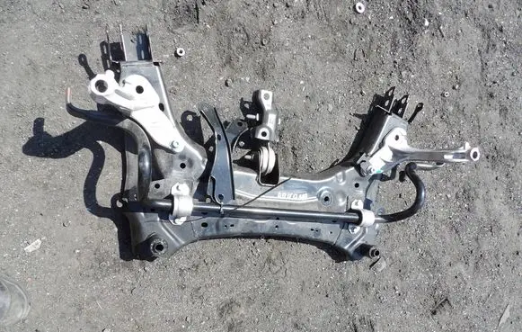 Renault Arkana Front subframe