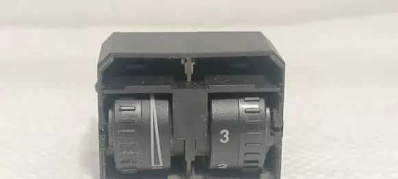 Volkswagen Caddy Headlight level height control switch 2K0941333B