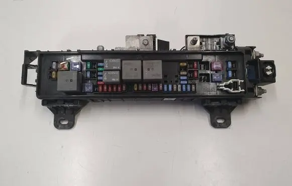 Tesla Model S Fuse module 103440500D 33260757 0200616022074