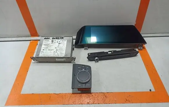 BMW 3 G20 G21 Radio/CD/DVD/GPS head unit 5A060E1 8798742 7949453