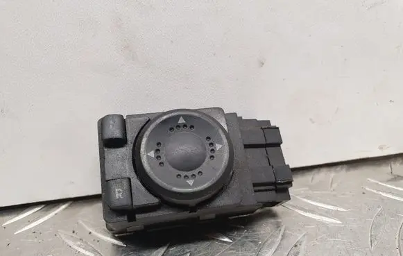 Volkswagen PASSAT B5.5 Wing mirror switch 3B1959565