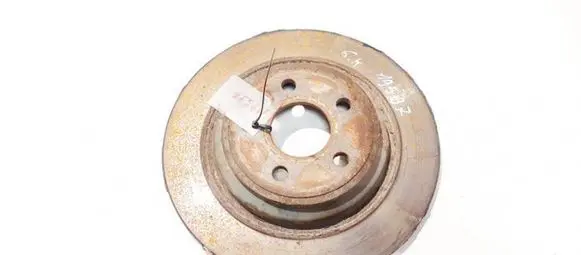 Volvo V70 Rear brake disc neventiliuojamas