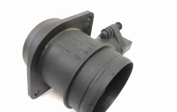 Skoda Octavia Mk2 (1Z) Mass air flow meter F00C2G2055 038906461B 0281002531