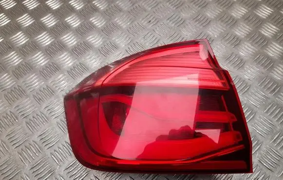 BMW 3 F30 F35 F31 Rear/tail lights 7369117