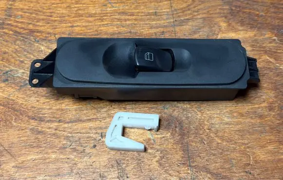 Mercedes-Benz Sprinter W906 Electric window control switch A9065451913 Q04ZGS002 3443354