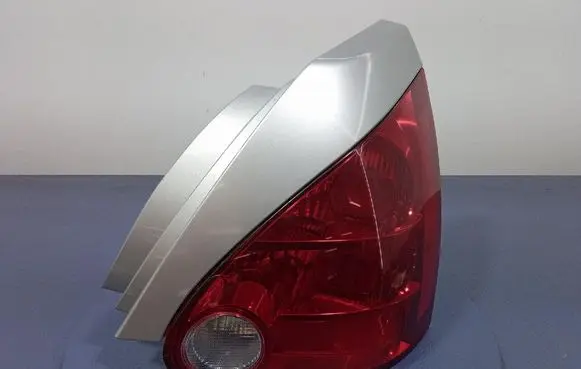 Nissan Maxima A34 Rear/tail lights 949600