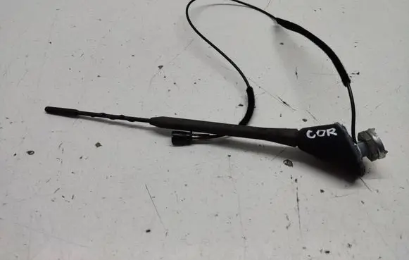 Toyota Corolla E120 E130 Aerial GPS antenna 