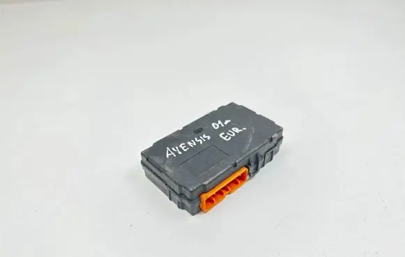 Toyota Avensis T220 Other control units/modules 8264105011 05810530