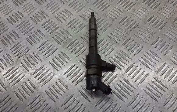 Alfa Romeo 147 Fuel injectors set 0445110119