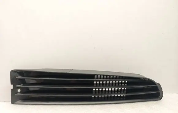 Audi A8 S8 D2 4D Front bumper lower grill 4D0853684