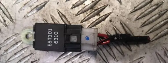 Mitsubishi Pajero Sport I Other relay e8t1016310
