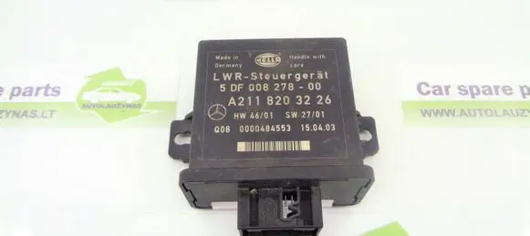 Mercedes-Benz E W211 Light module LCM A2118203226 2118203226