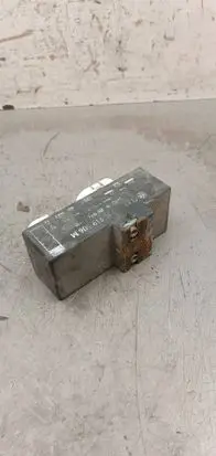 Seat Ibiza III (6L) Coolant fan relay 1J0919506M 898967000