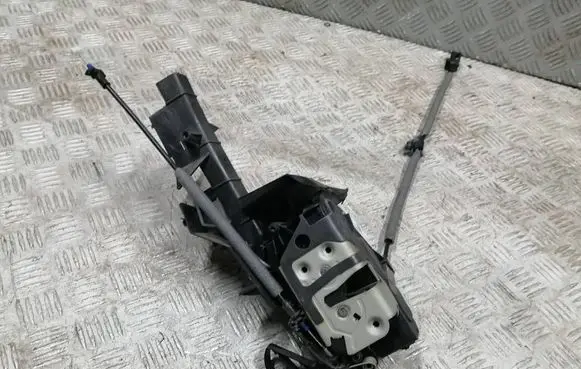 Ford Focus Front door lock BM5AA21813AF 921755105