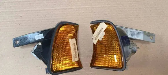 BMW 5 E34 Front indicator light 155243