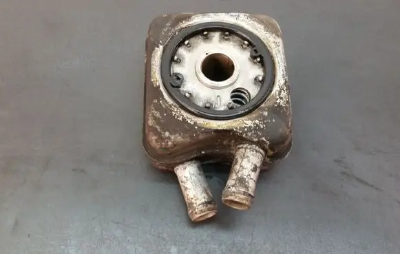 Volkswagen Sharan Oil filter mounting bracket APK