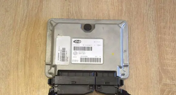 Alfa Romeo Giulietta Torque split ecu control unit/module 55240549