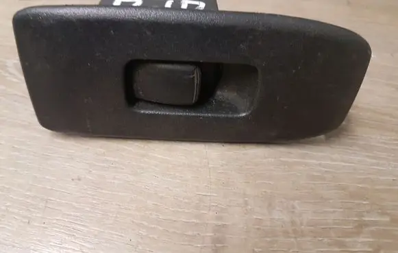 Mitsubishi Pajero Electric window control switch MR445659 MR444892