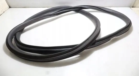 Mercedes-Benz CLA C118 X118 Rubber seal front door (on door) 