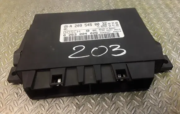 Mercedes-Benz C W203 Parking PDC control unit/module 2095450032 A2095450032