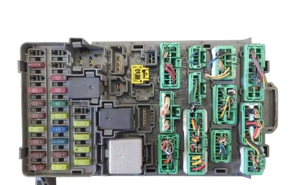 Honda CR-V Fuse module 3820AS9AG030 100600190906
