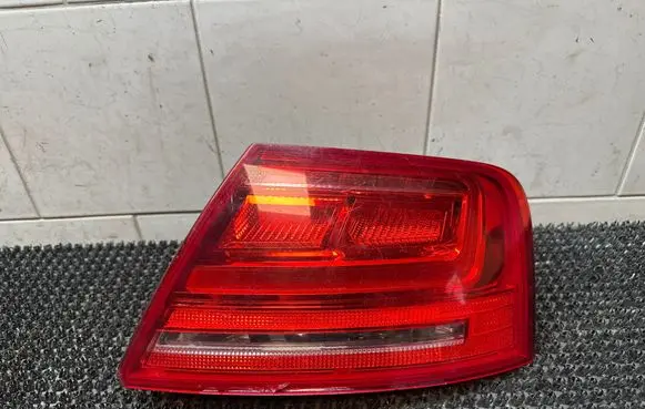 Audi A8 S8 D4 4H Rear/tail lights 4H0945096