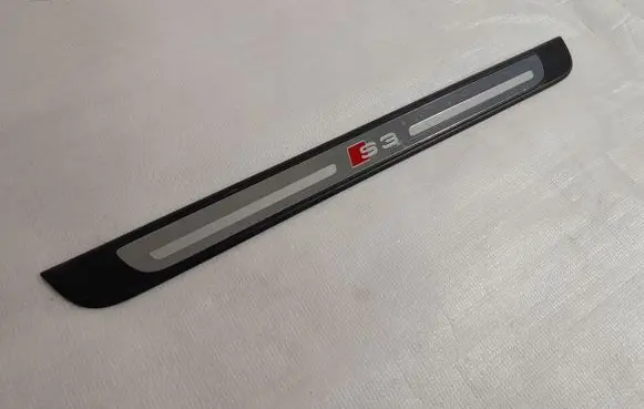 Audi A3 S3 8V Front sill trim cover 8V4853491D