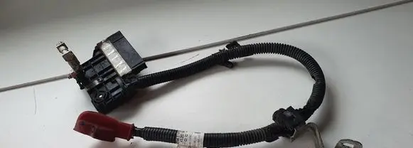 Nissan Leaf I (ZE0) Positive wiring loom 