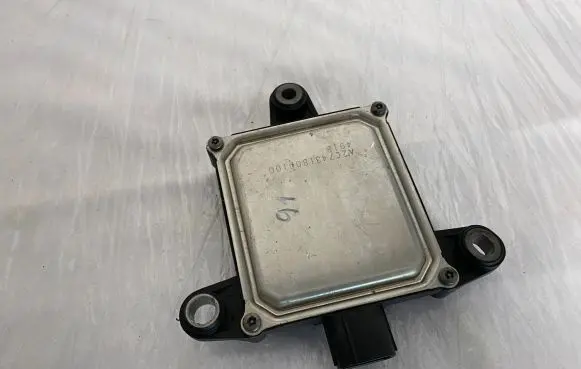 Mitsubishi Outlander Other control units/modules A2C7643300100 8638A228 2014DJ5772