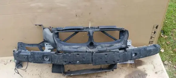 BMW 5 E60 E61 Radiator support slam panel
