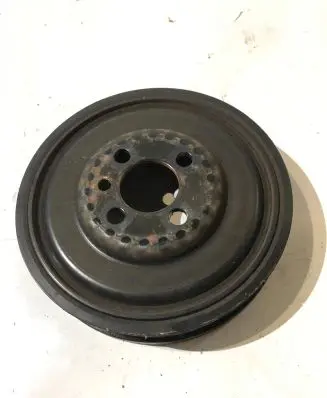 Volkswagen PASSAT B6 Crankshaft pulley 03G105243