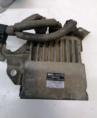 Toyota Avensis T250 Fuel injection control unit/module 8987120070 1310001371