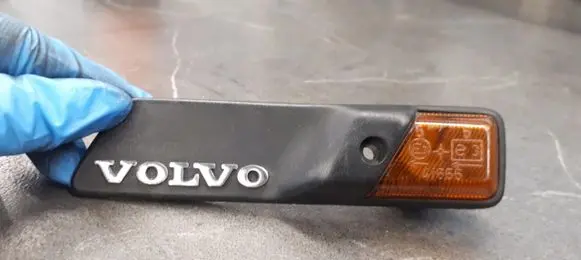 Volvo 440 Front fender indicator light 349001
