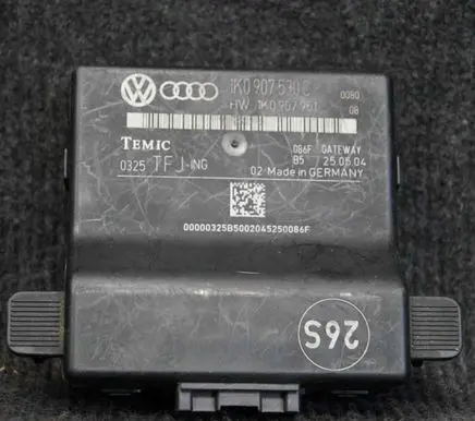 Volkswagen Golf V Gateway control module 1K0907530C