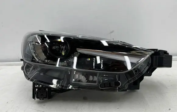 Mazda CX-3 Headlight/headlamp D10E51030
