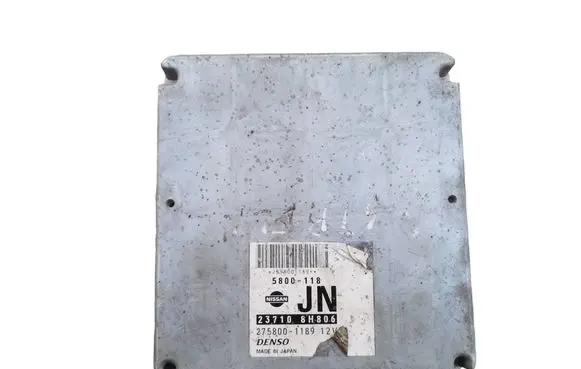Nissan X-Trail T30 Engine control unit/module 237108H806 5800118 2758001189