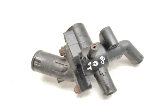 Thermostat/thermostat housing
