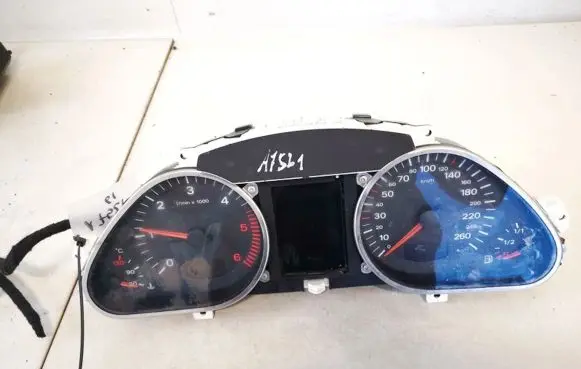 Audi A6 S6 C6 4F Speedometer (instrument cluster) 4f0920900n 4f0910900a