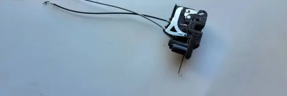 SsangYong Rodius Front door lock