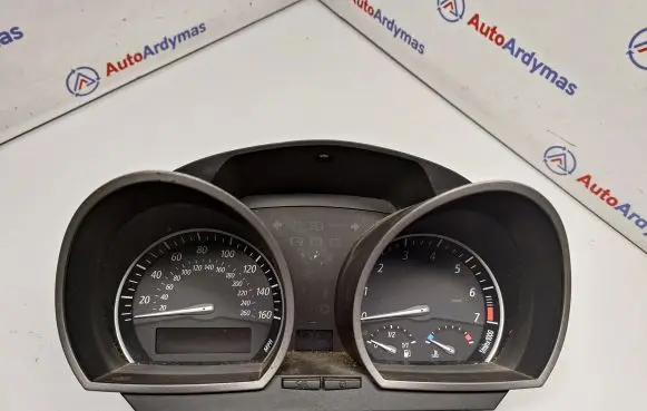 BMW Z4 E85 E86 Speedometer (instrument cluster) 6933582 62116933582 62109168172