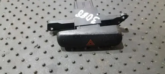Mitsubishi Carisma Hazard light switch mr114083