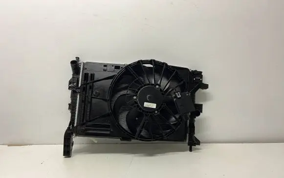 Ford Focus Coolant radiator BV618005BD