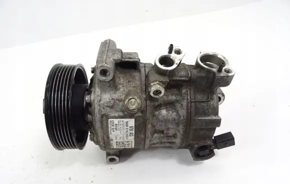 Volkswagen Jetta VII Air conditioning (A/C) compressor (pump) 5Q0816803F