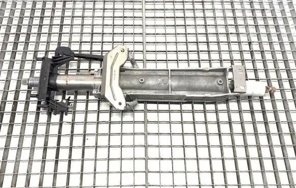 Steering wheel axle