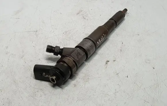 Fuel injector