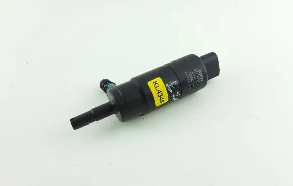 BMW X6 E71 Headlight washer pump 8377430 KL4348