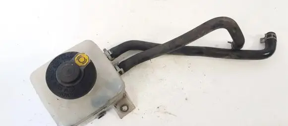 Toyota Avensis Verso Brake fluid reservoir 13231140230 132311-40230